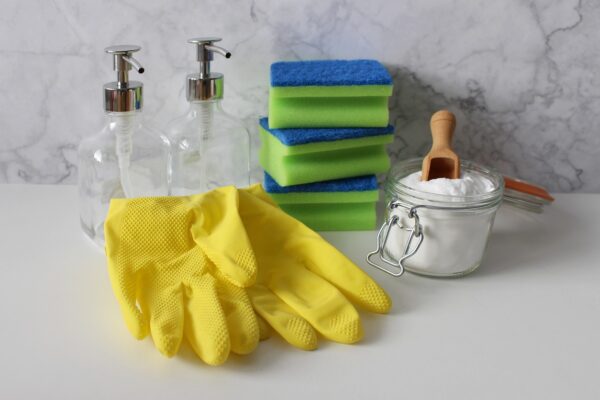 Gloves, sponges, cleaning supplies