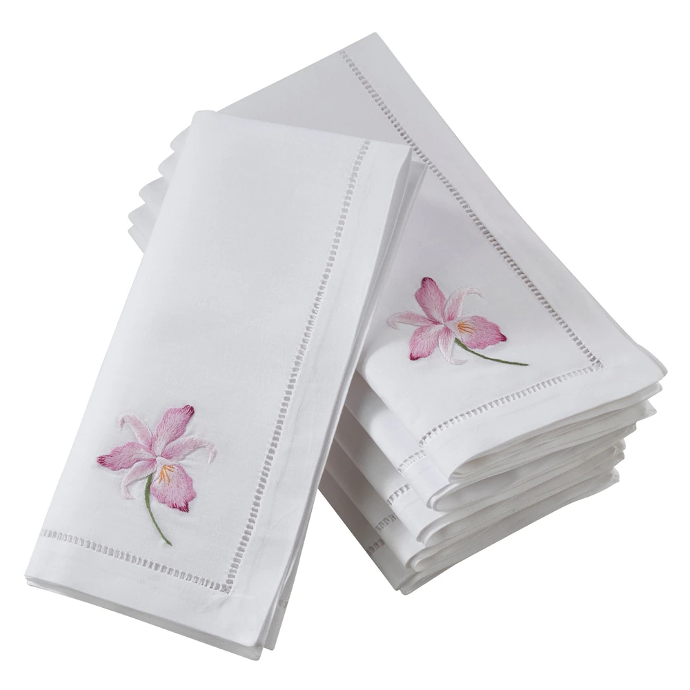 Embroidered-Napkins | The Granite Acorn