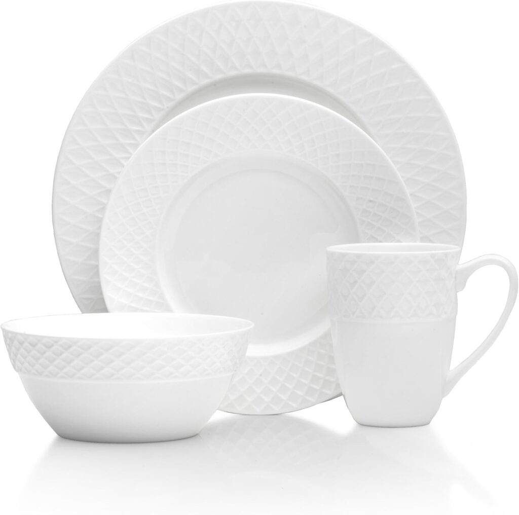 Mikasa Trellis | The Granite Acorn
